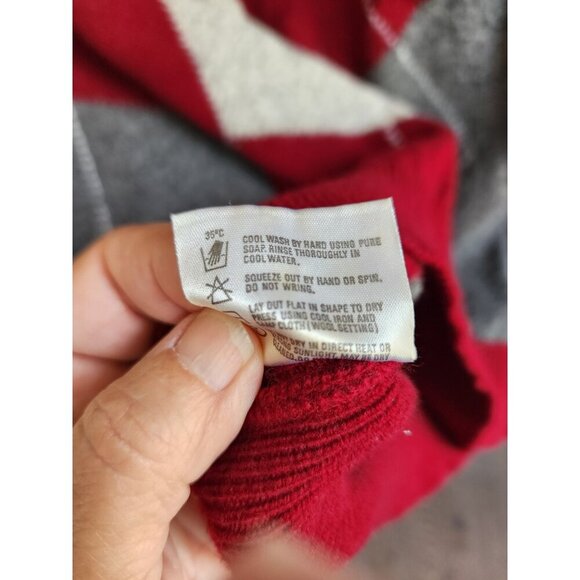 Vintage Pringle Sweater Mens Med? Argyle print 100% Lambswool Made In Scotland - Picture 2 of 8